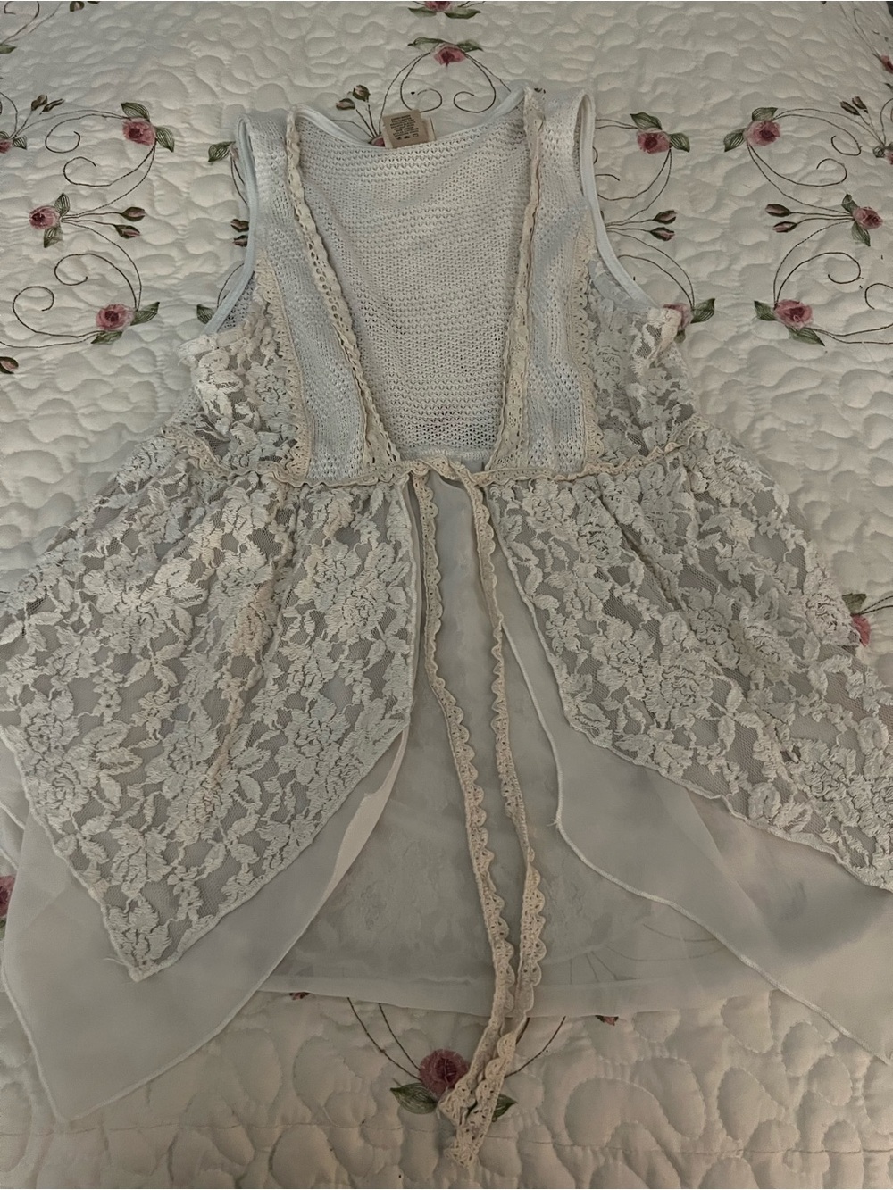 Daytrip Cream Lace Crochet & Chiffon Tie Boho Vest Top NEW XS